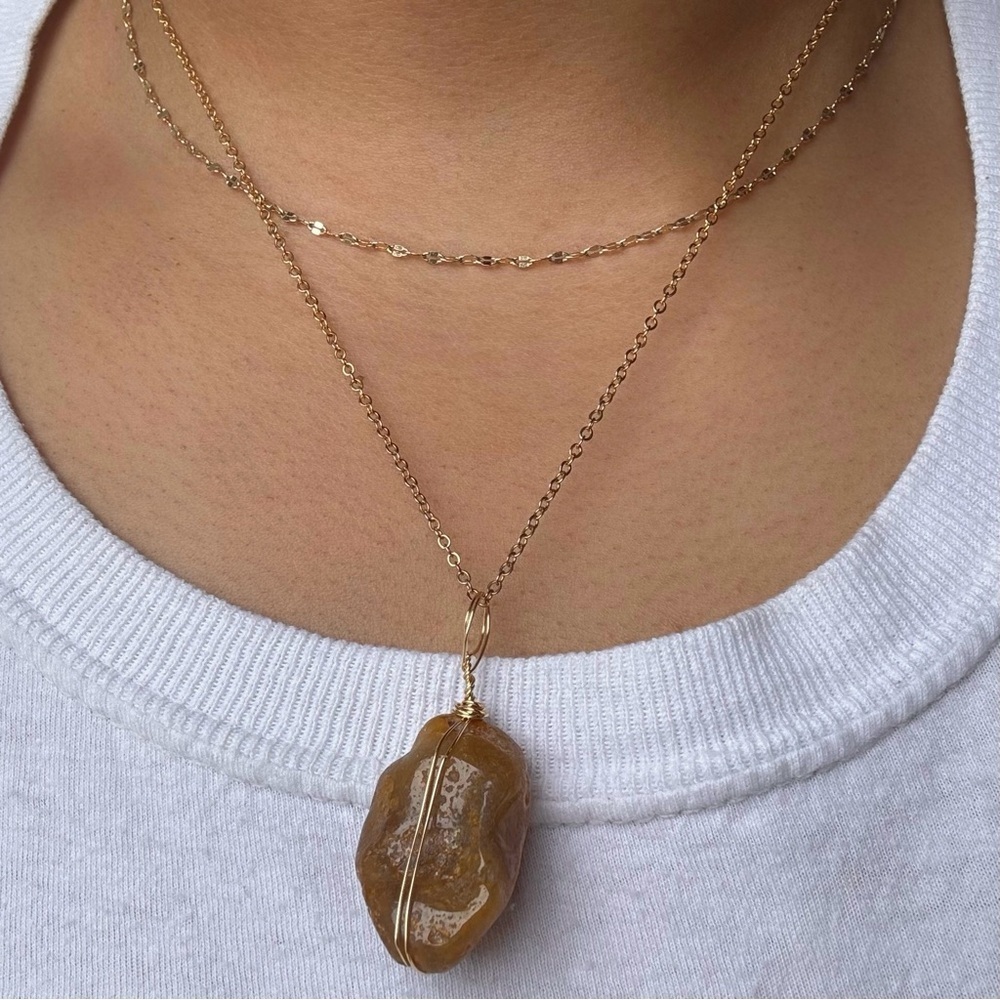 Agate Wire Wrapped Pendant - Picture 2 of 4